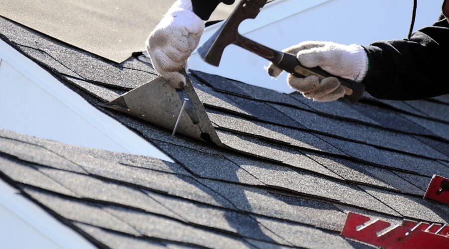 Professional residential roofers in Mackinaw City, MI